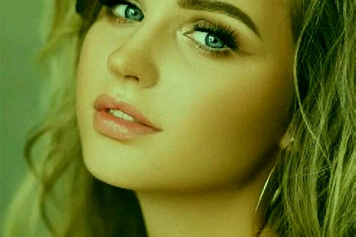 Zoe, 29, a dark blonde blue-eyed slavic companion based in Logobia. Offering Dinner Date, Duos, Prostate Massage. Available for incall and outcall, day and e...
