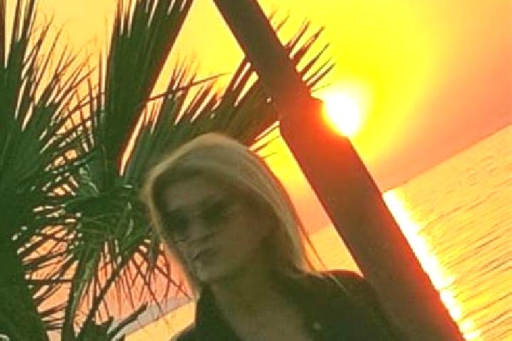 Zoe, 30 — Escort in Meral, France