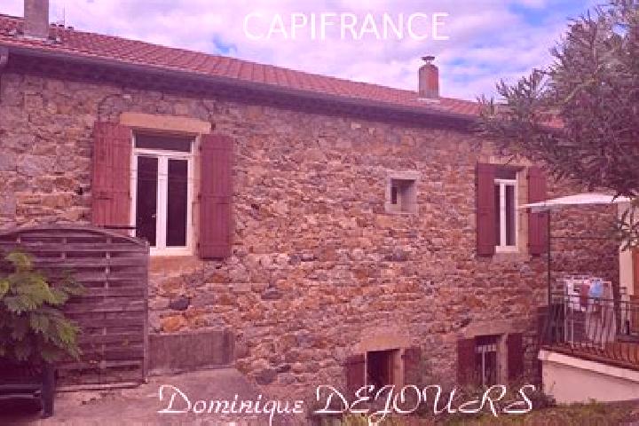 Zoe, 30 — Escort in Saint-Sauveur-de-Montagut, France