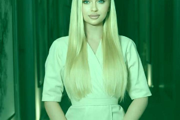Zoe, 31, a blonde amber-eyed latina companion based in Capela. Offering Girlfriend Experience, Duos, Tantra, Erotic Massage. Available for incall and outcall...