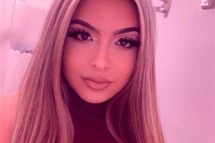 Zoe, 31, a blonde dark-eyed latina companion based in Kochanowice. Offering Travel Companion, Overnight, OWO, Domination. Available for incall and outcall, d...