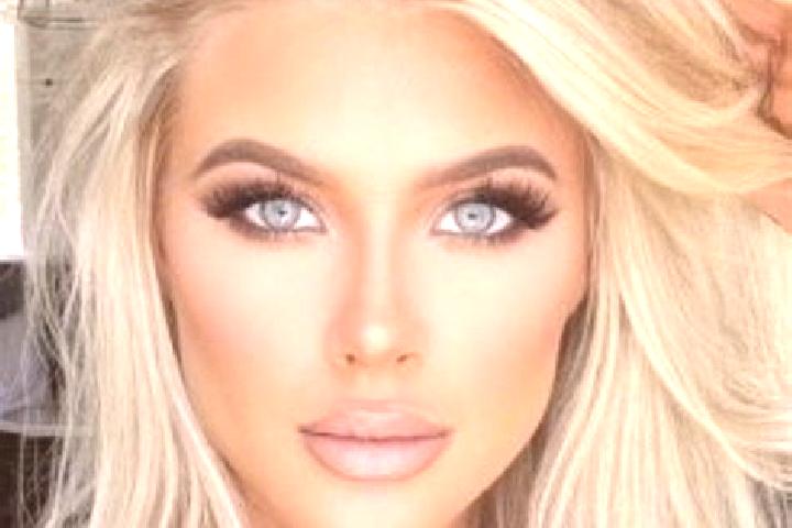 Zoe, 31, a platinum blonde amber-eyed middle eastern companion based in Dietikon / Unterdorf. Offering 69, BDSM, Tantra, Girlfriend Experience. Available for...
