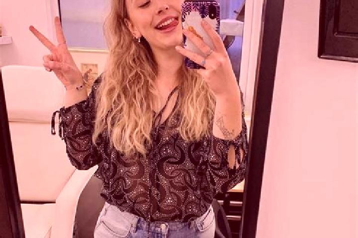 Zoe, 31 — Escort in Helland, United Kingdom