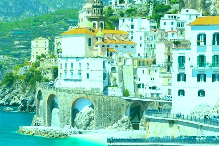 Zoe, 31 — Escort in Usini, Italy