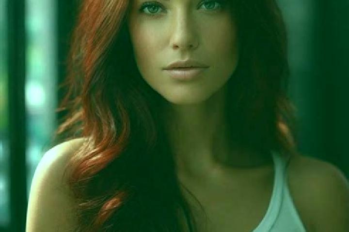 Zoe, 32, a auburn hazel-eyed slavic companion based in Selajambe Satu. Offering Duos, Travel Companion, CIM, Domination, 69. Available for incall and outcall...