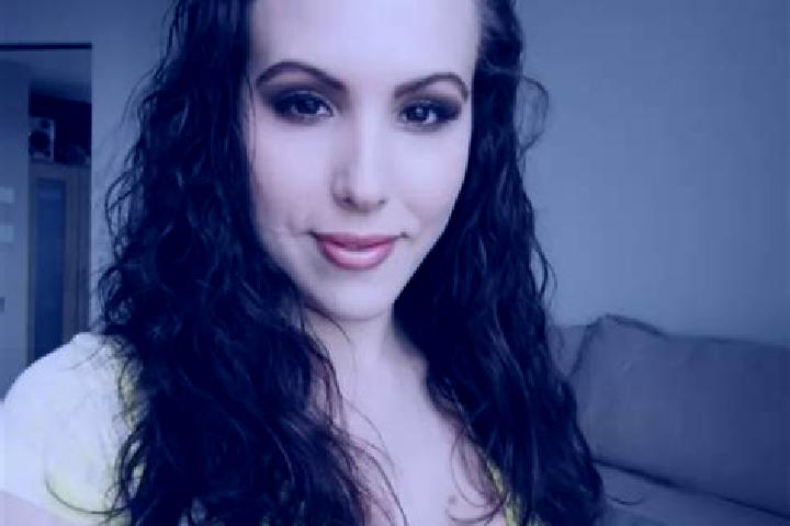 Zoe, 32, a blonde green-eyed caucasian companion based in Mariano Roque Alonso. Offering Roleplay, Striptease, Tantra, Girlfriend Experience. Available for i...