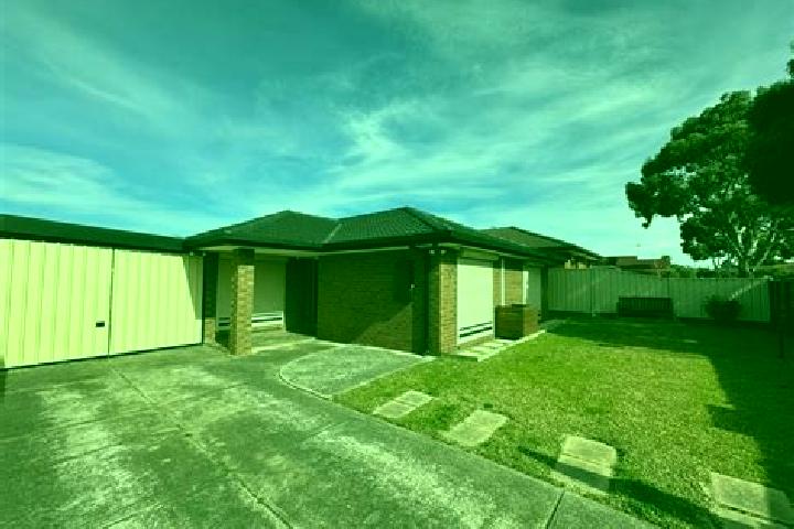 Zoe, 32 — Escort in Meadow Heights, Australia