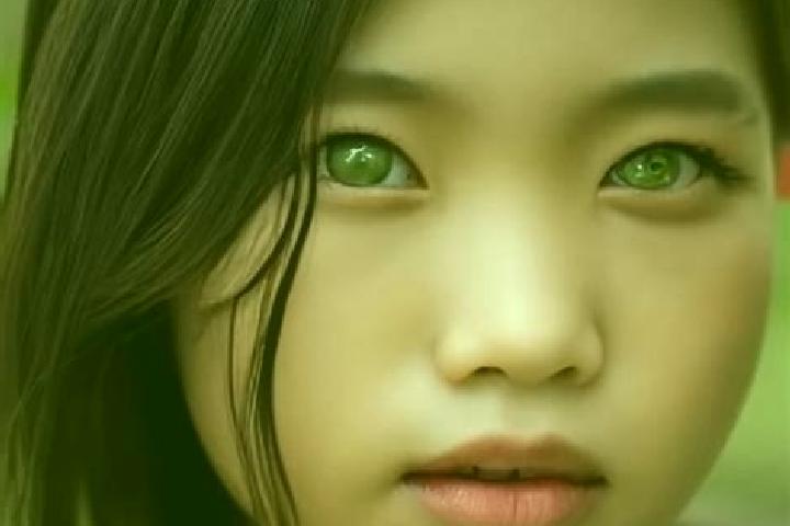 Zoe, 33, a chestnut green-eyed asian companion based in Balgal Beach. Offering A-Level, Overnight, 69, Dinner Date. Available for incall and outcall, overnig...