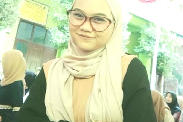 Zoe, 33 — Escort in Masaran, Indonesia