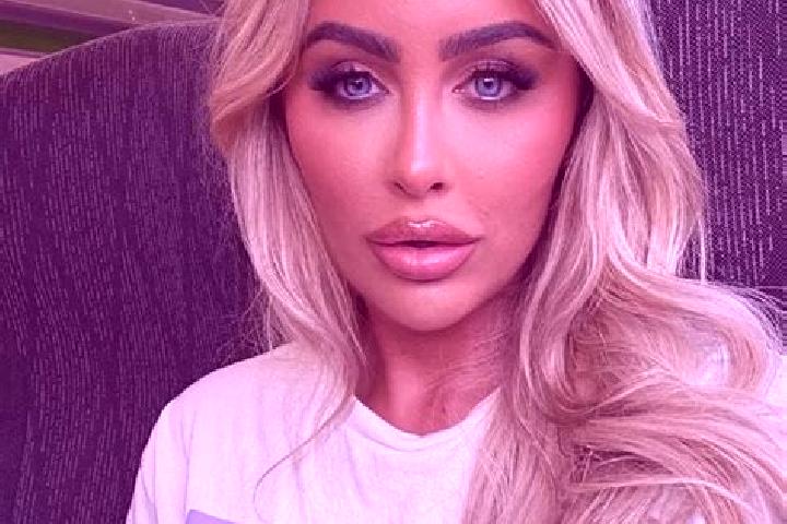 Zoe, 33 — Escort in Park Forest Village, United States