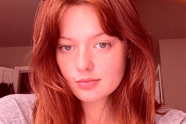 Zoe, 34, a auburn grey-eyed european companion based in Highland Village. Offering Erotic Massage, BDSM, Fetish, Dinner Date, Couples. Available for incall a...