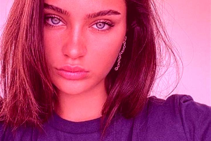 Zoe, 34, a brunette blue-eyed caribbean companion based in Ghemme. Offering Domination, Prostate Massage, Party Girl. Available for incall and outcall, day a...
