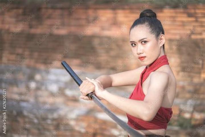 Zoe, 34 — Escort in Bang Rachan, Thailand