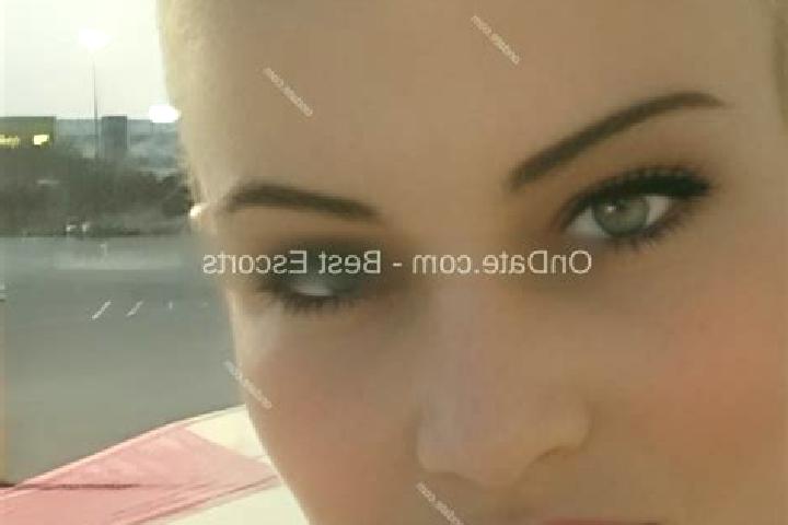 Zoe, 34 — Escort in Cavendish, United Kingdom