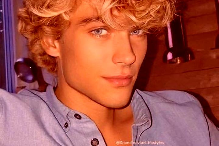 Zoe, 35, a blonde blue-eyed middle eastern companion based in Santo Domingo Xenacoj. Offering Overnight, OWO, Deep French Kissing. Available for incall and o...