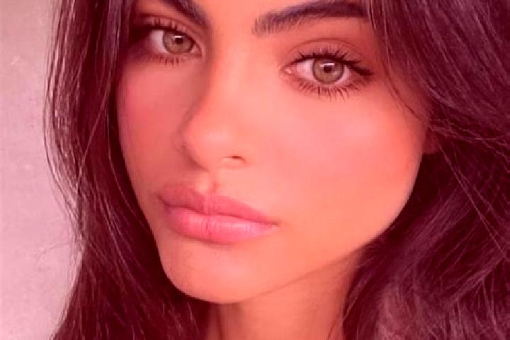 Zoe, 36, a black hazel-eyed caucasian companion based in Uitiuhtuan. Offering Dinner Date, Erotic Massage, 69, BDSM. Available for incall and outcall, overni...