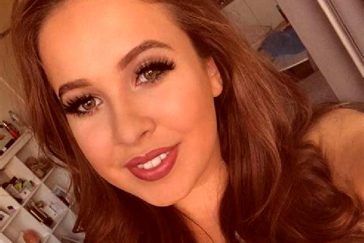 Zoe, 36, a brunette amber-eyed european companion based in Jiet. Offering Duos, Party Girl, Prostate Massage, Deep French Kissing, GFE. Available for incall ...