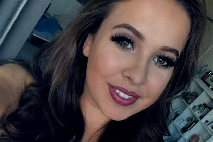 Zoe, 36, a dark blonde amber-eyed european companion based in Jagodno. Offering OWO, A-Level, Travel Companion. Available for incall and outcall, day and eve...