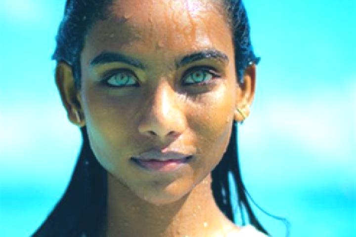 Zoe, 37, a auburn blue-eyed indian companion based in Singgugu. Offering BDSM, Fetish, 69, Striptease, Roleplay. Available for incall and outcall, overnight ...
