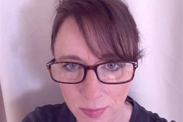 Zoe, 37 — Escort in Pierron, United States