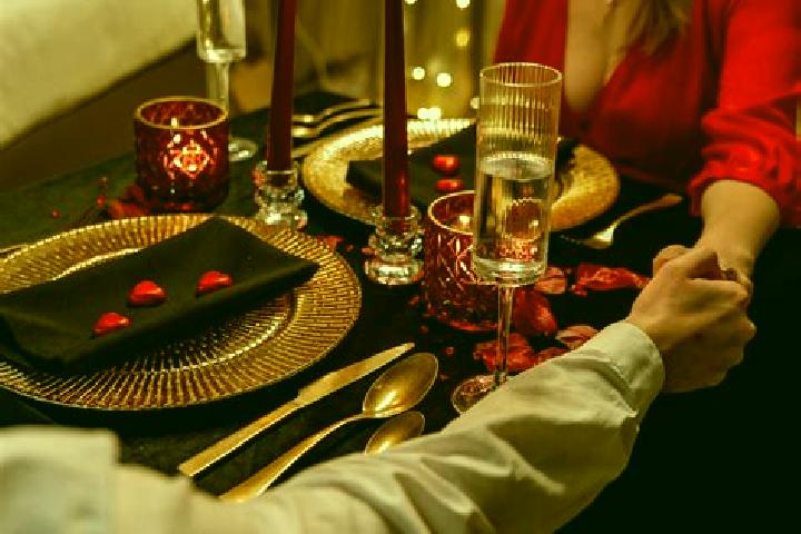 Zoe, 39, a blonde amber-eyed ebony companion based in Tangjin. Offering Erotic Massage, A-Level, Couples, Striptease, Dinner Date. Available for incall and o...