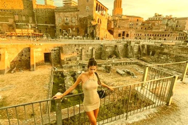 Zoe, 39 — Escort in Rioveggio, Italy