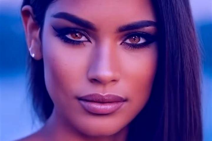 Zoey, 20, a black amber-eyed latina companion based in Authon. Offering 69, Deep French Kissing, OWO. Available for incall and outcall, overnight bookings av...