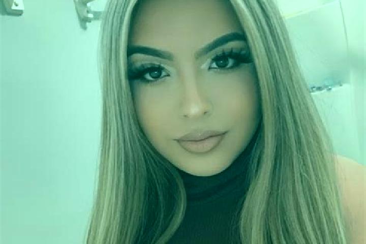 Zoey, 20, a blonde brown-eyed latina companion based in Uiramuta. Offering A-Level, Fetish, Domination, Prostate Massage, Dinner Date. Available for incall a...