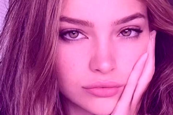 Zoey, 20, a dark blonde hazel-eyed ebony companion based in Vellore. Offering Party Girl, Deep French Kissing, Tantra. Available for incall and outcall, day ...