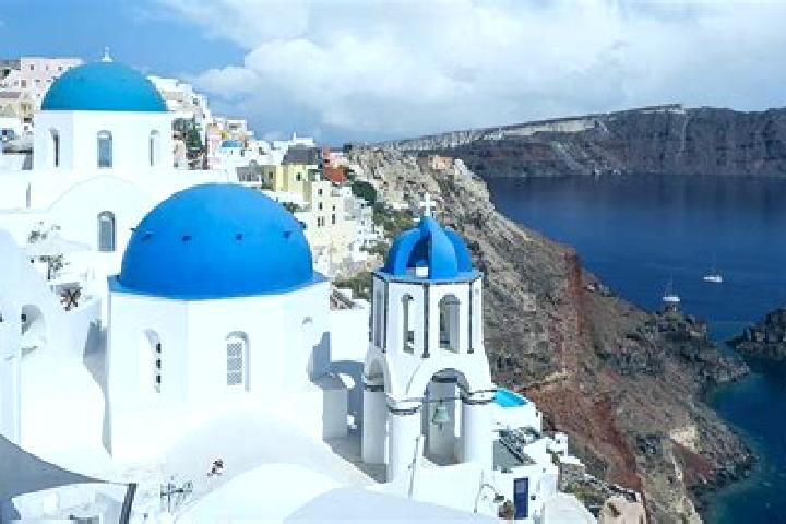 Zoey, 20 — Escort in Chrysanthio, Greece