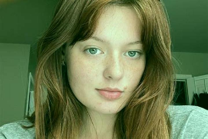 Zoey, 21, a red brown-eyed european companion based in Dogansehir. Offering BDSM, Girlfriend Experience, Massage. Available for incall and outcall, overnight...