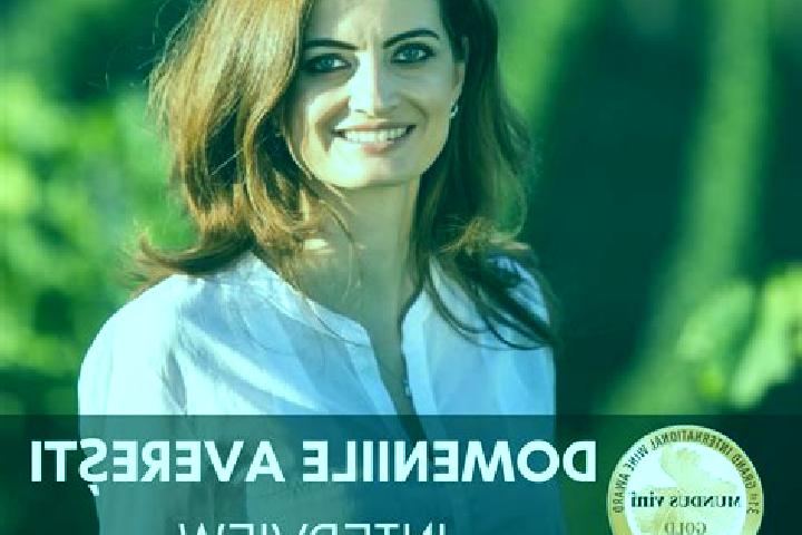 Zoey, 21 — Escort in Averesti, Romania