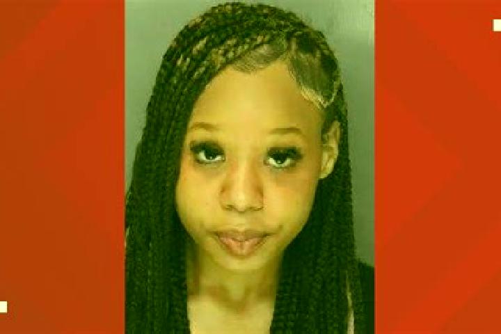 Zoey, 21 — Escort in Estherwood, United States