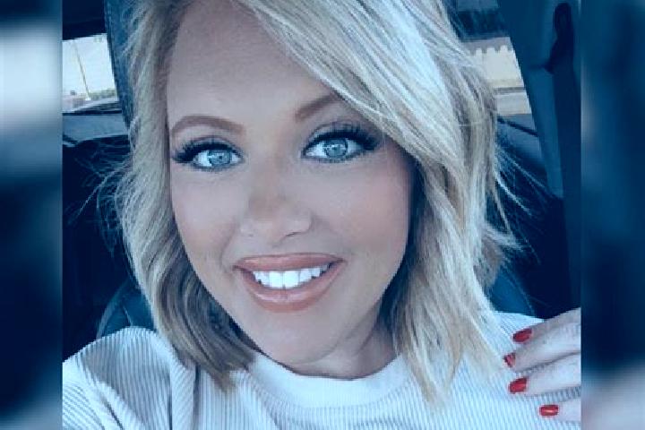 Zoey, 21 — Escort in Forkland, United States