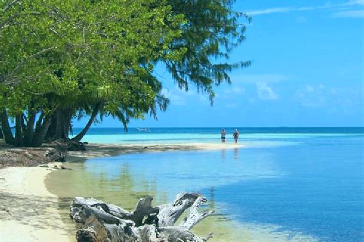 Zoey, 21 — Escort in Sarawina, Belize