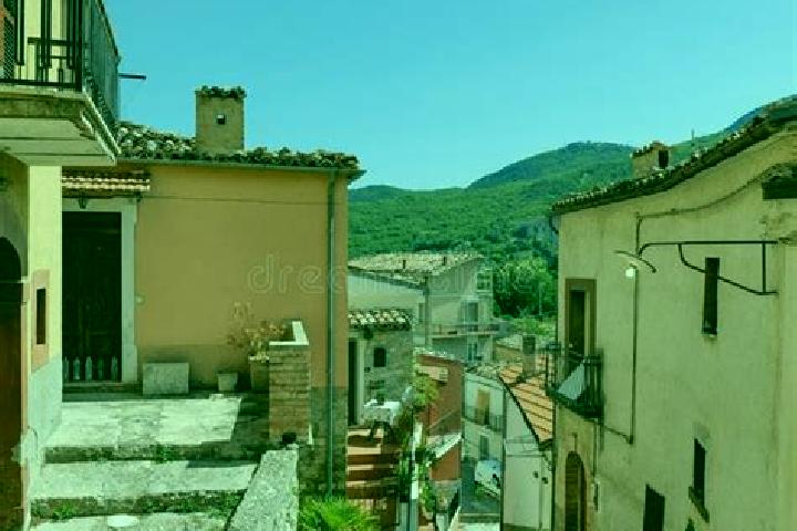 Zoey, 21 — Escort in Villa Santa Maria, Italy