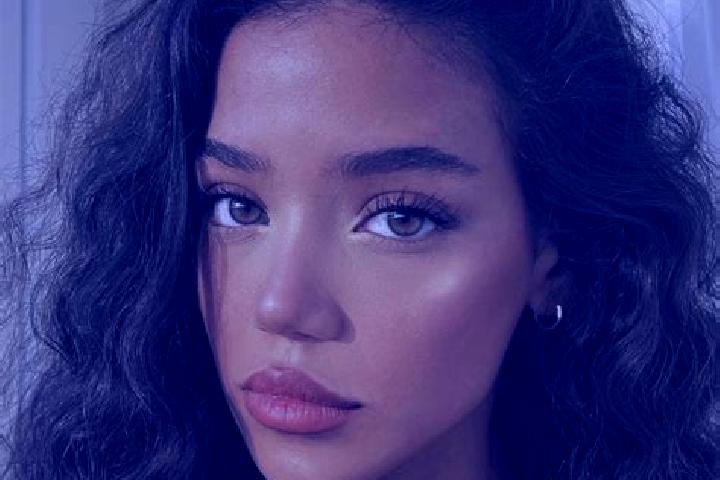 Zoey, 22, a black brown-eyed caucasian companion based in Valdeobispo. Offering Couples, Overnight, Party Girl. Available for incall and outcall, day and eve...