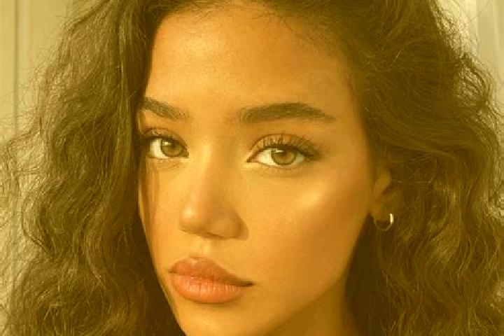 Zoey, 22, a black brown-eyed indian companion based in La Algaba. Offering BDSM, Fetish, Girlfriend Experience, Roleplay. Available for incall and outcall, o...