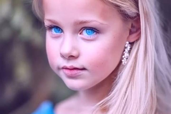 Zoey, 22, a blonde blue-eyed ebony companion based in Cadafais. Offering Girlfriend Experience, Party Girl, Duos, A-Level. Available for incall and outcall, ...