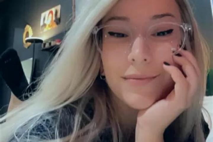 Zoey, 22, a blonde grey-eyed mixed companion based in Saint-Sauveur-Lendelin. Offering CIM, Dinner Date, Girlfriend Experience, 69. Available for incall and ...