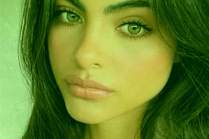 Zoey, 22, a brunette green-eyed caucasian companion based in Doclin. Offering Tantra, Erotic Massage, 69, Fetish. Available for incall and outcall, day and e...