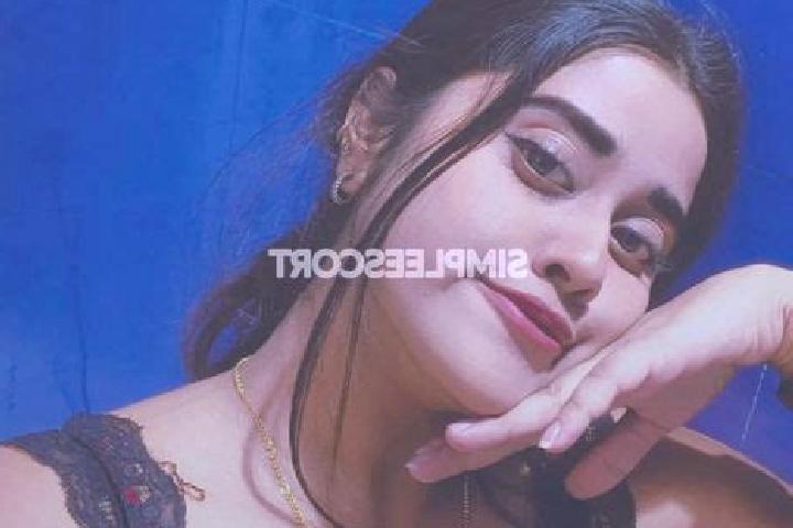 Zoey, 22 — Escort in Panipat Taraf Ansar, India