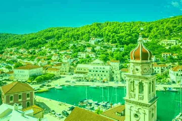 Zoey, 22 — Escort in Pucisca, Croatia