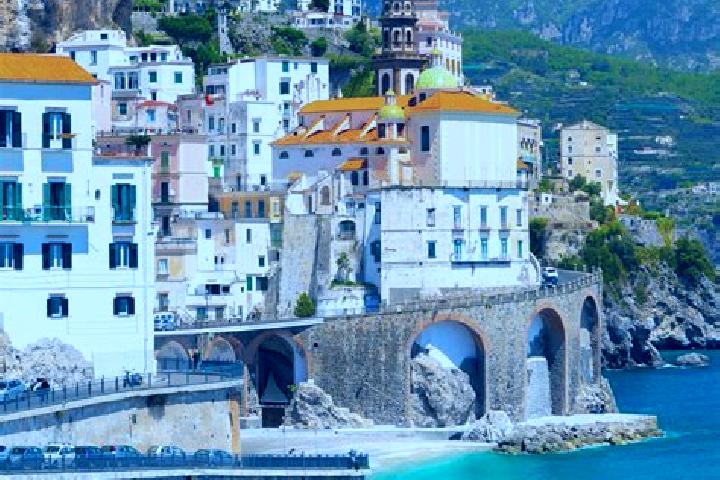 Zoey, 22 — Escort in Stia, Italy