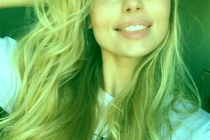 Zoey, 23, a blonde amber-eyed latina companion based in Arrifes. Offering Overnight, GFE, Travel Companion. Available for incall and outcall, overnight booki...