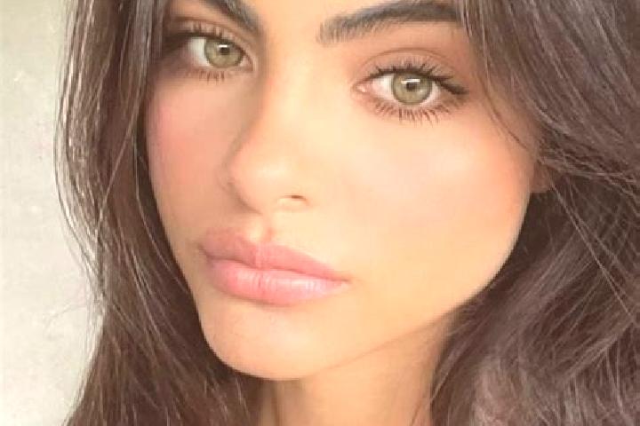 Zoey, 23, a brunette amber-eyed middle eastern companion based in Bernolsheim. Offering Prostate Massage, Dinner Date, Party Girl, Tantra. Available for inca...