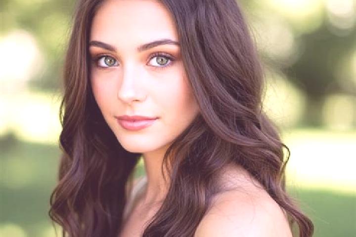 Zoey, 23, a chestnut hazel-eyed indian companion based in Le Crotoy. Offering Dinner Date, CIM, Party Girl, Overnight. Available for incall and outcall, over...