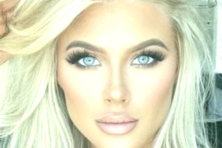 Zoey, 23, a platinum blonde amber-eyed european companion based in Tacoma. Offering Striptease, Fetish, Dinner Date. Available for incall and outcall, overni...