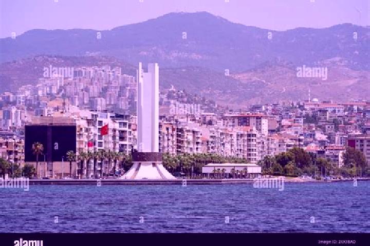 Zoey, 23 — Escort in Karsiyaka, Turkey