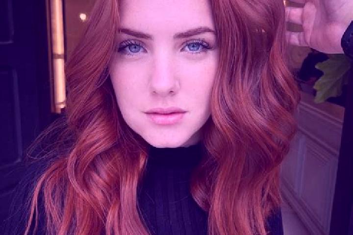 Zoey, 24, a auburn blue-eyed european companion based in Baia de Aries. Offering CIM, OWO, 69, Duos. Available for incall and outcall, day and evening dates.